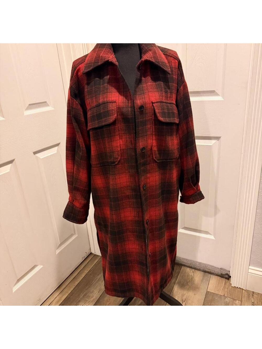 BANANA REPUBLIC LONG SHACKET - size Medium